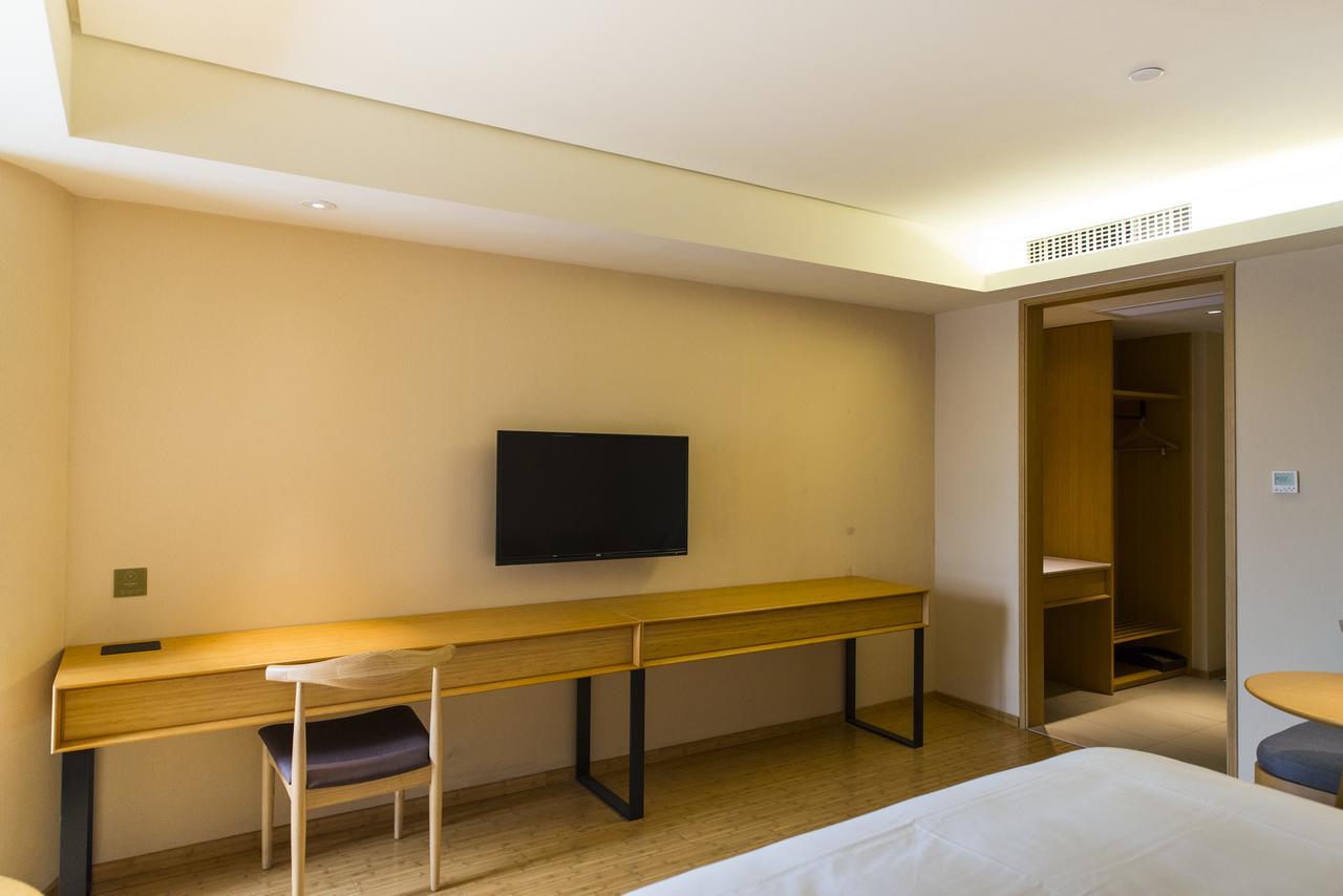 Ji Hotel Shanghai Hongqiao Airport Huqingping Highway Экстерьер фото