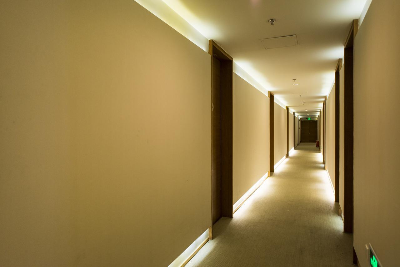 Ji Hotel Shanghai Hongqiao Airport Huqingping Highway Экстерьер фото